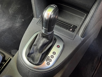Used Volkswagen Touran 2015 for sale - 79423405: Photo