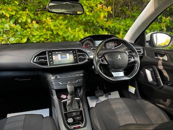 Used Peugeot 308 2017 for sale - 78739075: Photo