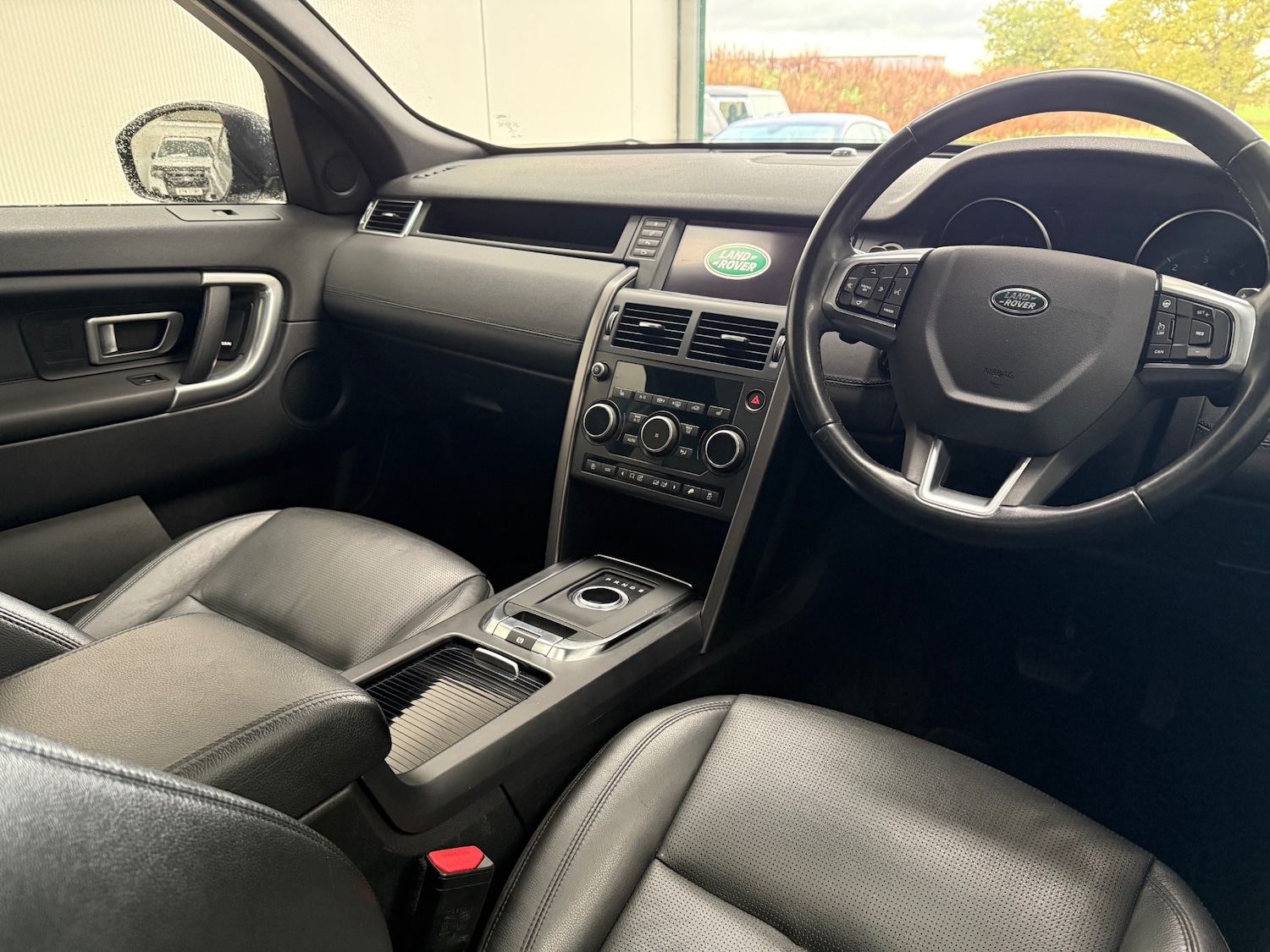 Used Land Rover Discovery Sport 2019 for sale - 76966477: Photo 27