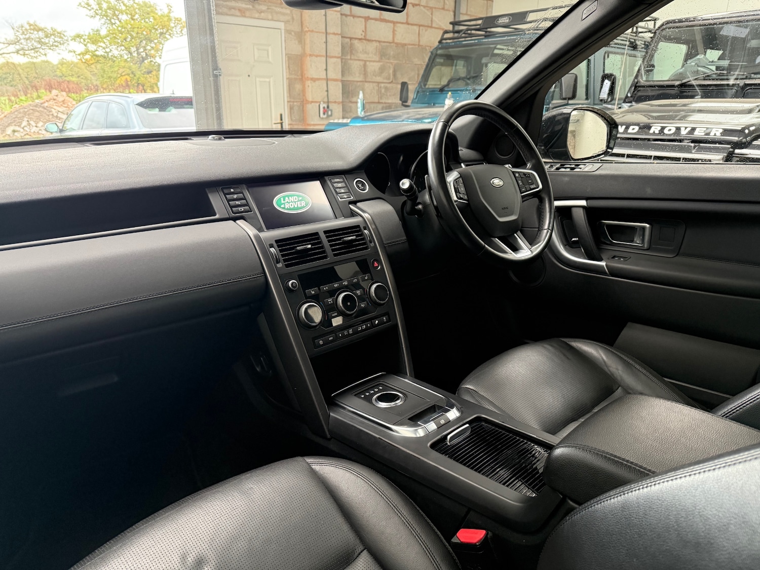 Used Land Rover Discovery Sport 2019 for sale - 76966477: Photo 33