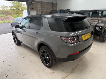 Used Land Rover Discovery Sport 2019 for sale - 76966477: Photo