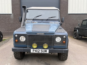 Used Land Rover Defender 1996 for sale - 78266681: Photo