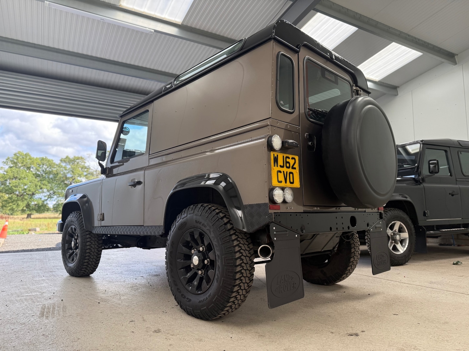 Used Land Rover Defender 2012 for sale - 76971119: Photo 12