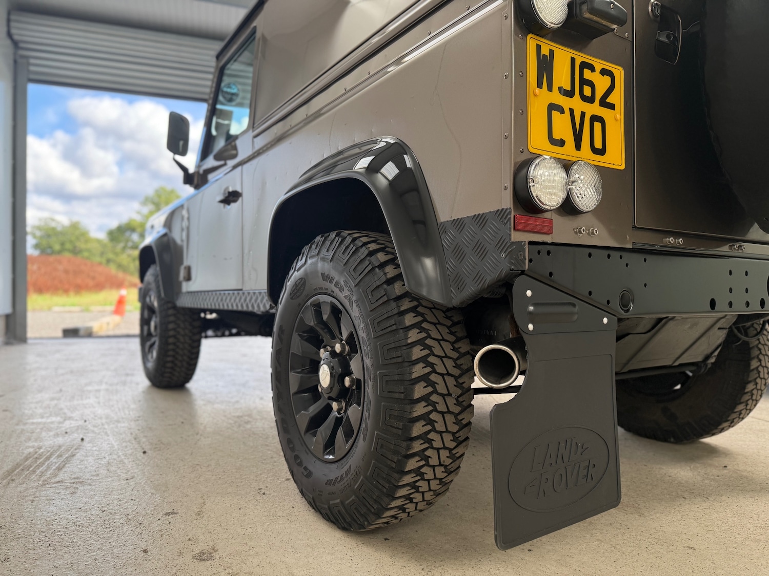 Used Land Rover Defender 2012 for sale - 76971119: Photo 18