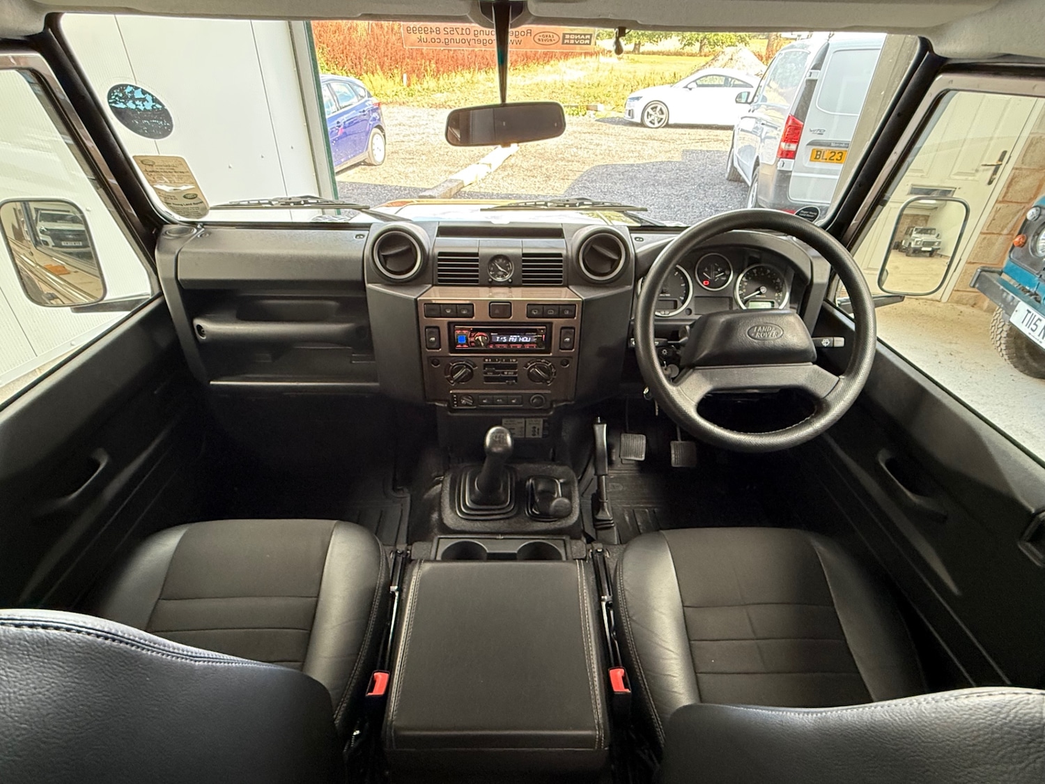 Used Land Rover Defender 2012 for sale - 76971119: Photo 27