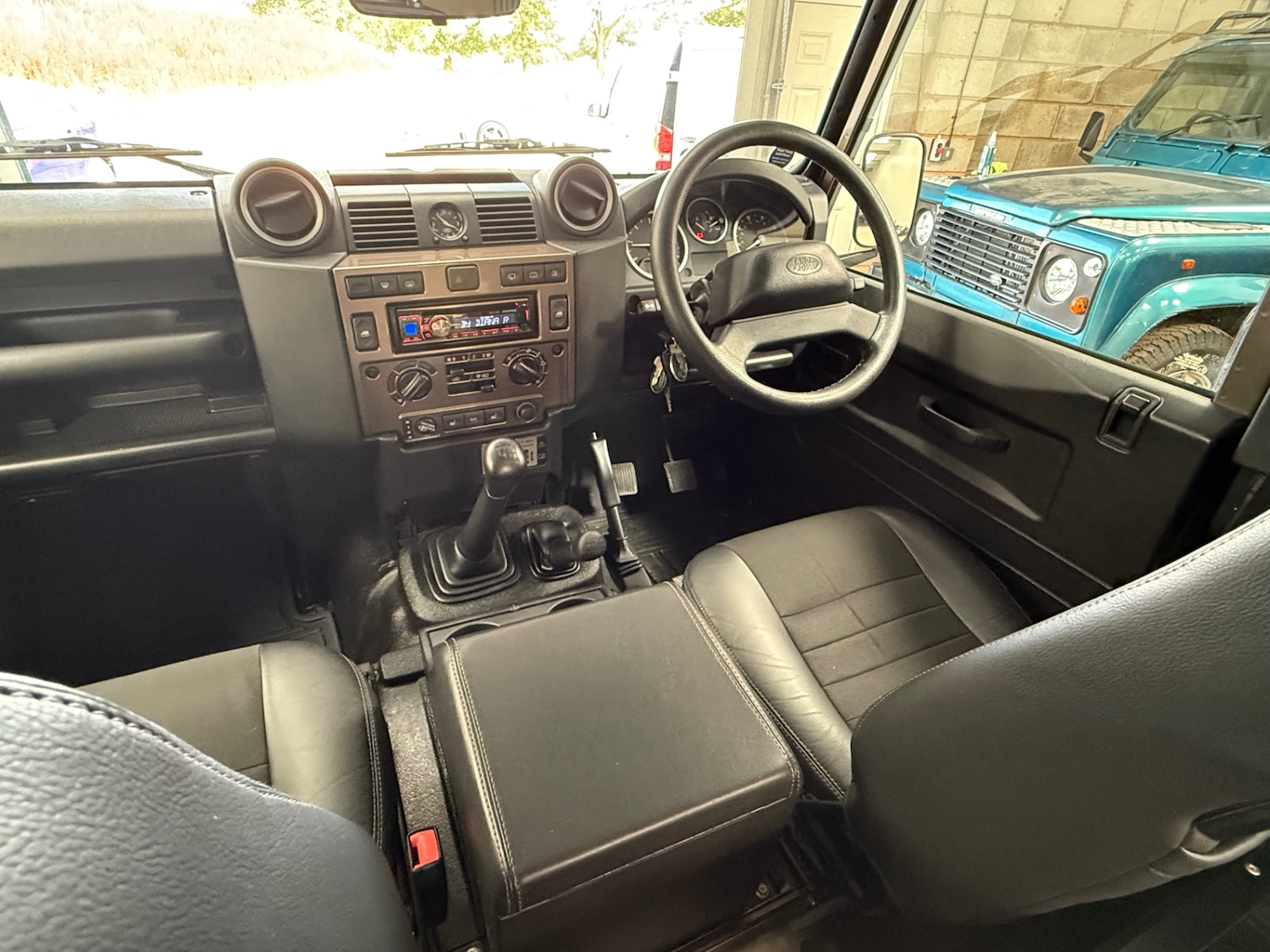 Used Land Rover Defender 2012 for sale - 76971119: Photo 28