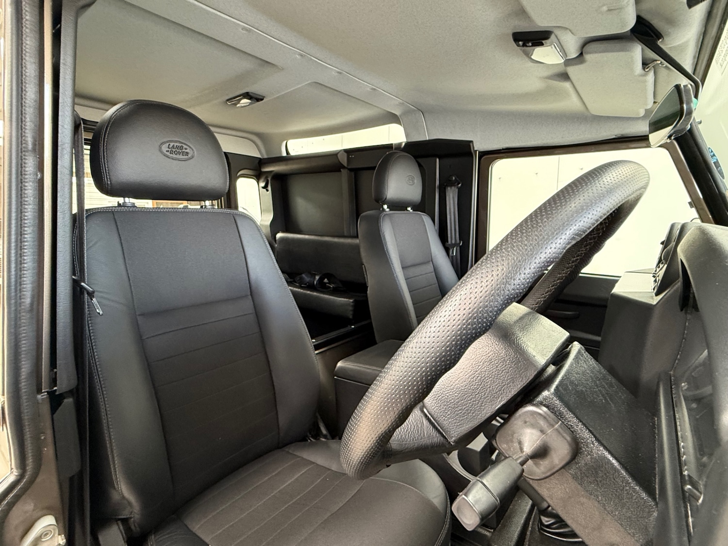 Used Land Rover Defender 2012 for sale - 76971119: Photo 33