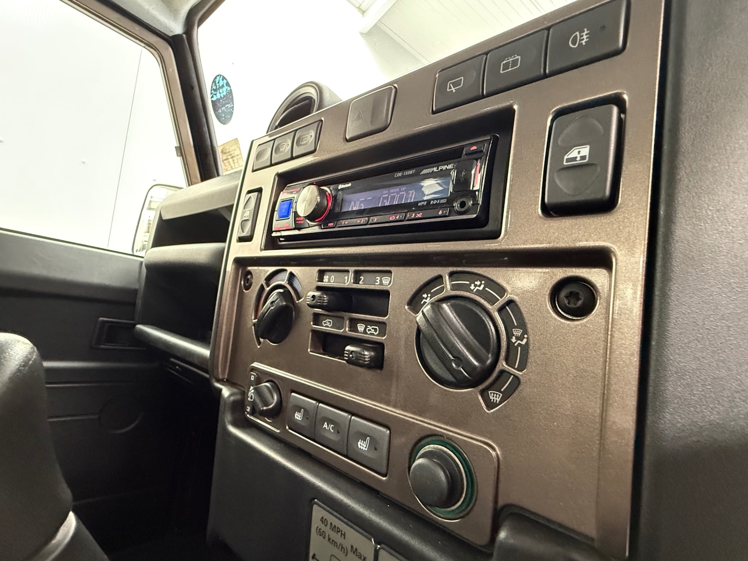 Used Land Rover Defender 2012 for sale - 76971119: Photo 36