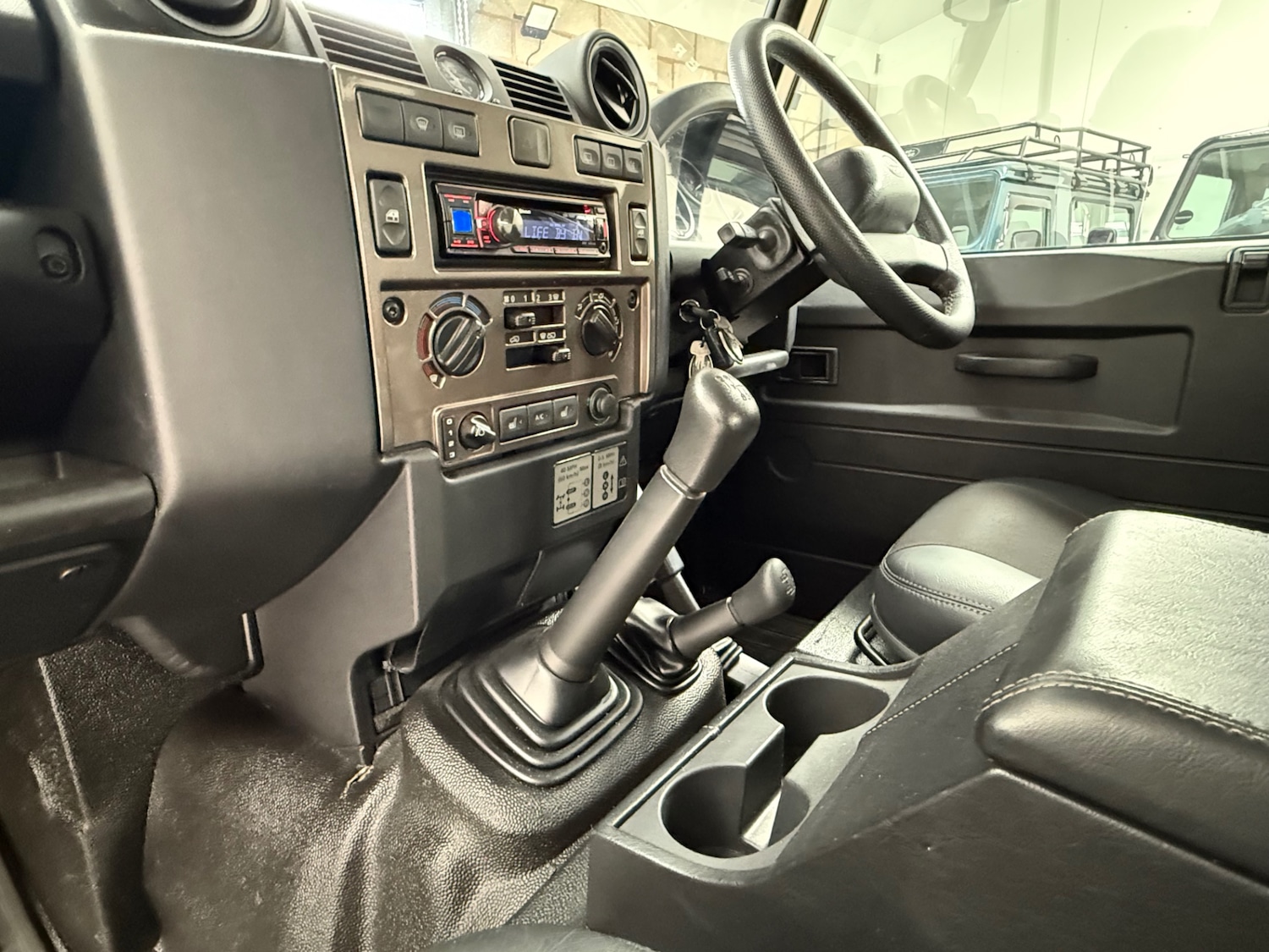 Used Land Rover Defender 2012 for sale - 76971119: Photo 39