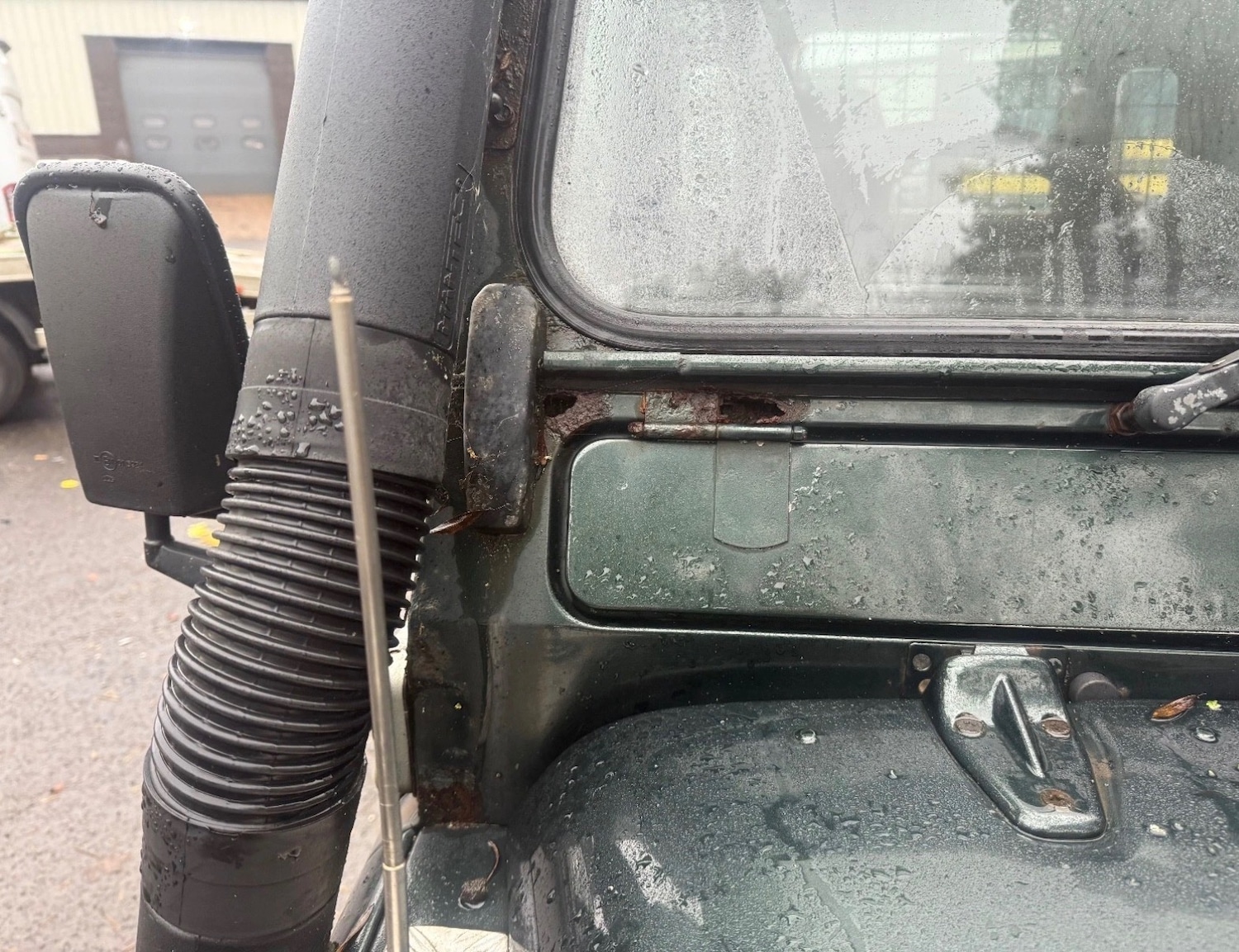 Used Land Rover Defender 1999 for sale - 77620305: Photo 14