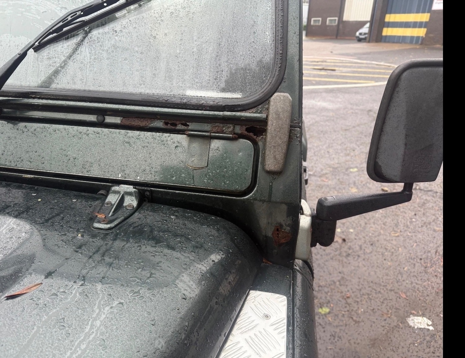 Used Land Rover Defender 1999 for sale - 77620305: Photo 15