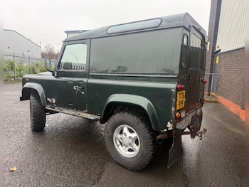 Used Land Rover Defender 1999 for sale - 77620305: Photo