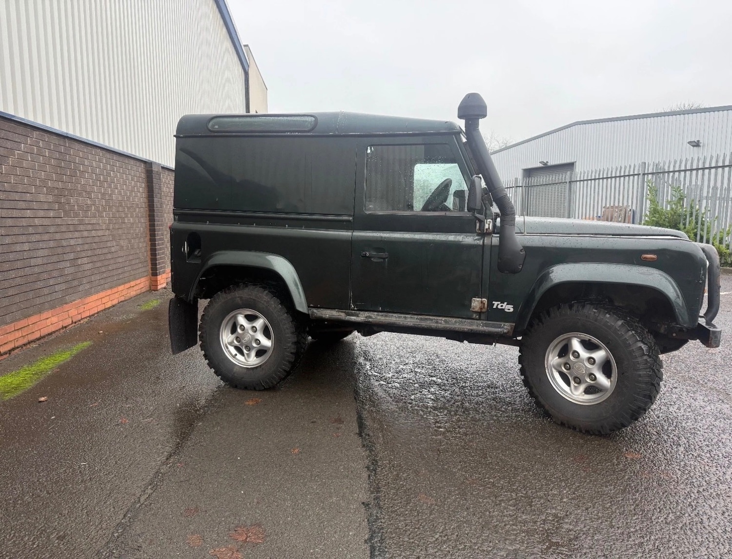 Used Land Rover Defender 1999 for sale - 77620305: Photo 3