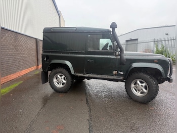 Used Land Rover Defender 1999 for sale - 77620305: Photo