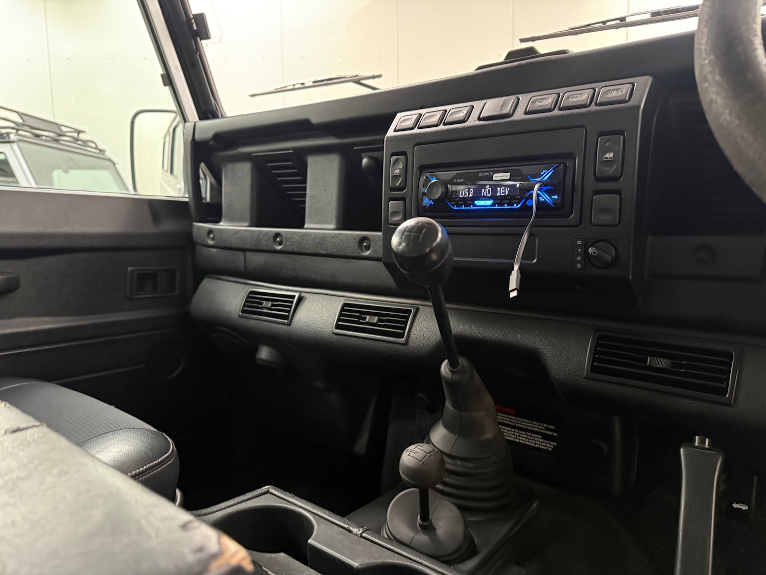 Used Land Rover Defender 2006 for sale - 77233829: Photo 28