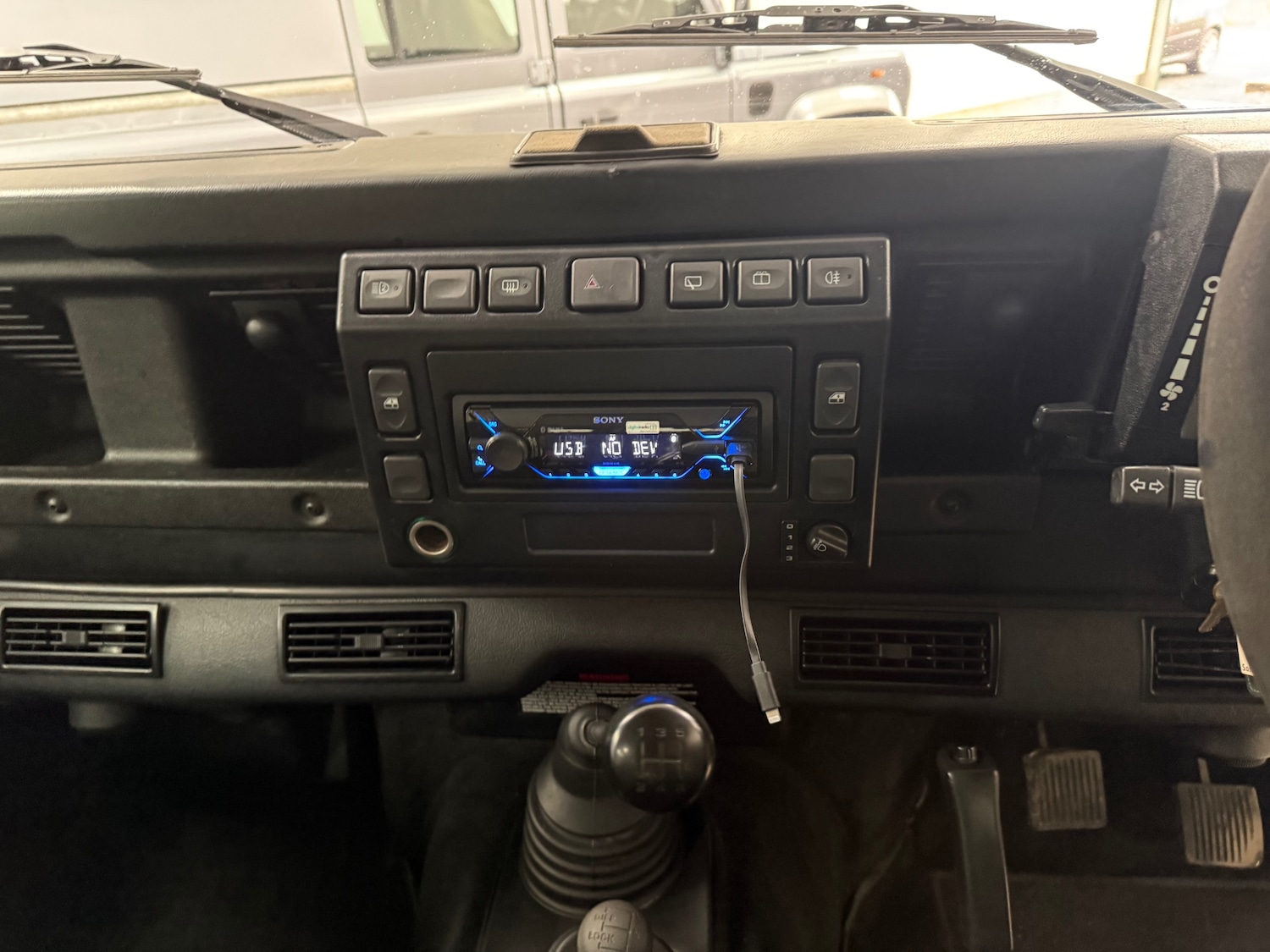 Used Land Rover Defender 2006 for sale - 77233829: Photo 30