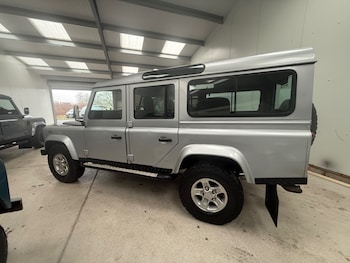 Used Land Rover Defender 2006 for sale - 77233829: Photo