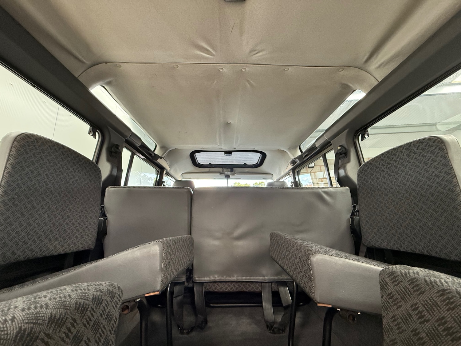 Used Land Rover Defender 2000 for sale - 76925870: Photo 25