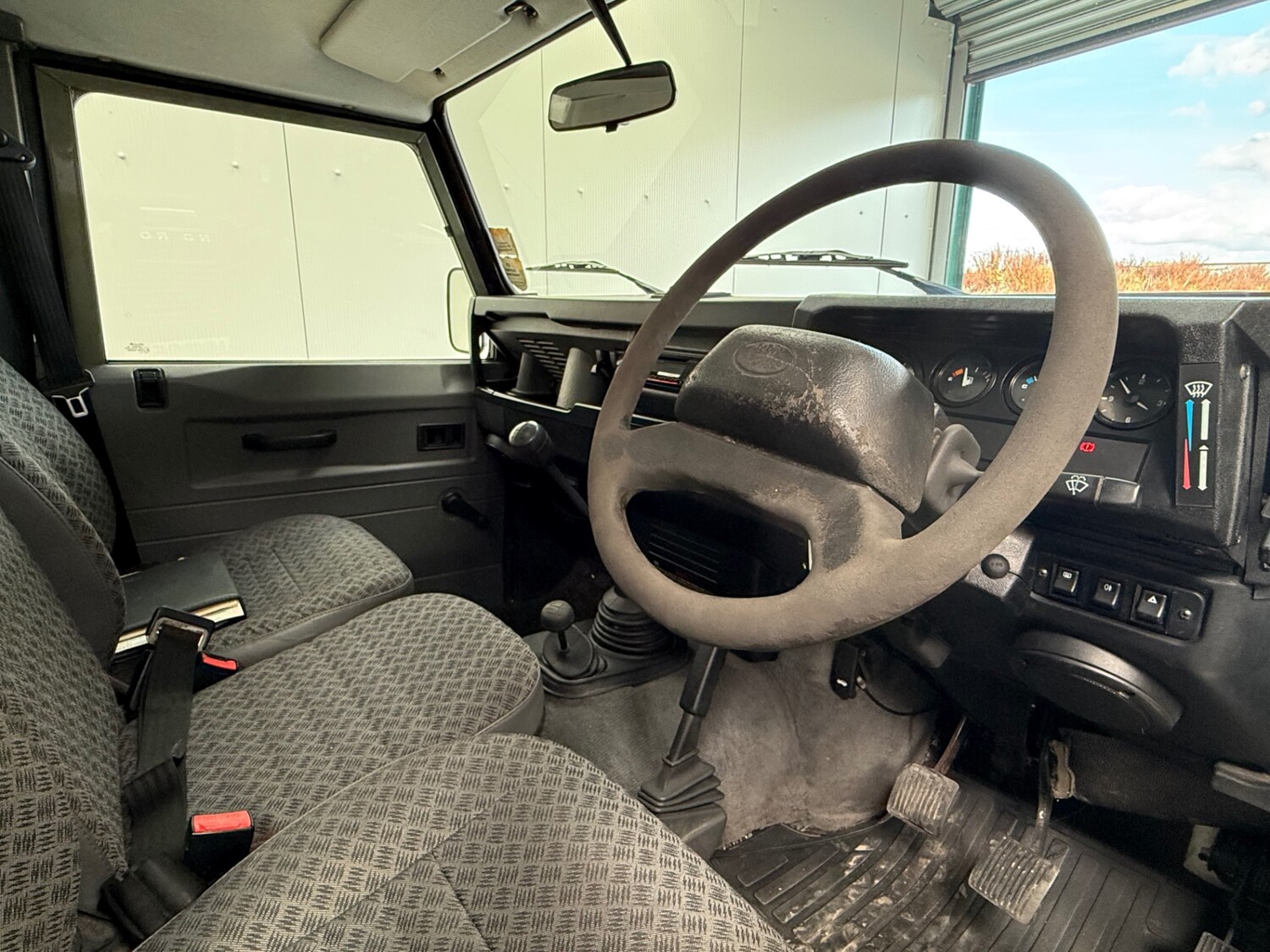 Used Land Rover Defender 2000 for sale - 76925870: Photo 26