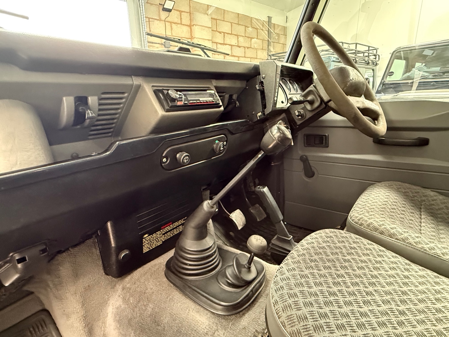 Used Land Rover Defender 2000 for sale - 76925870: Photo 31