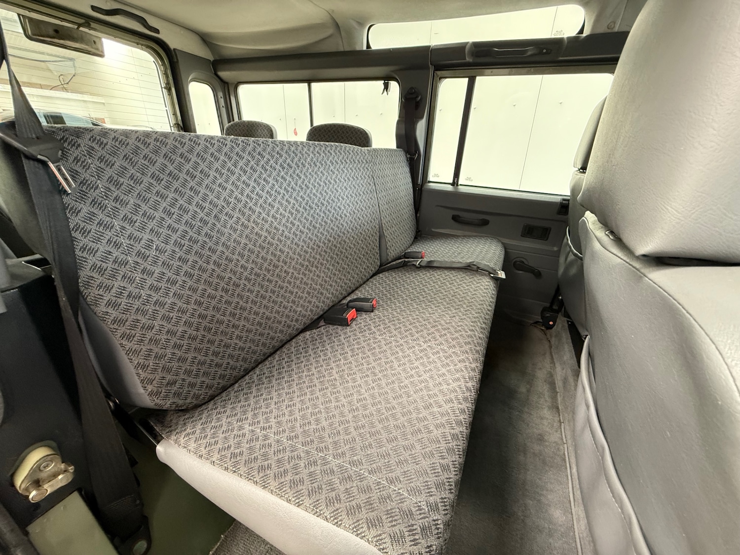 Used Land Rover Defender 2000 for sale - 76925870: Photo 40