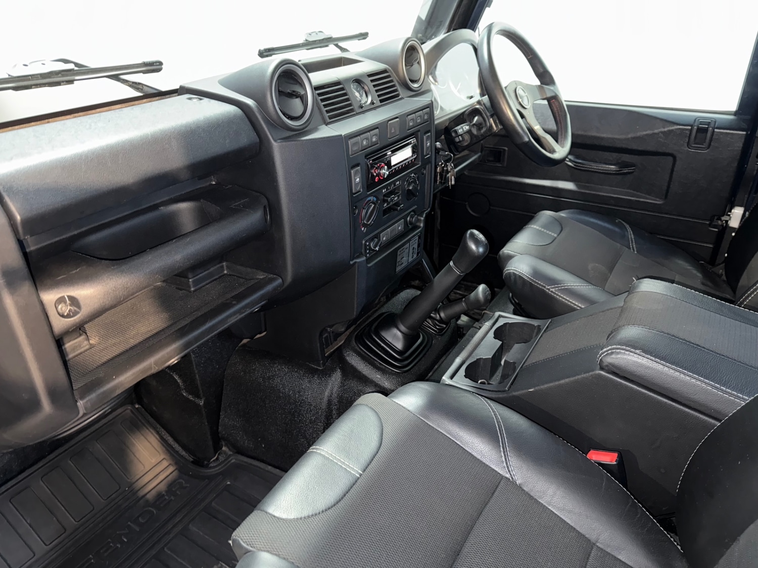 Used Land Rover Defender 2012 for sale - 76925871: Photo 26