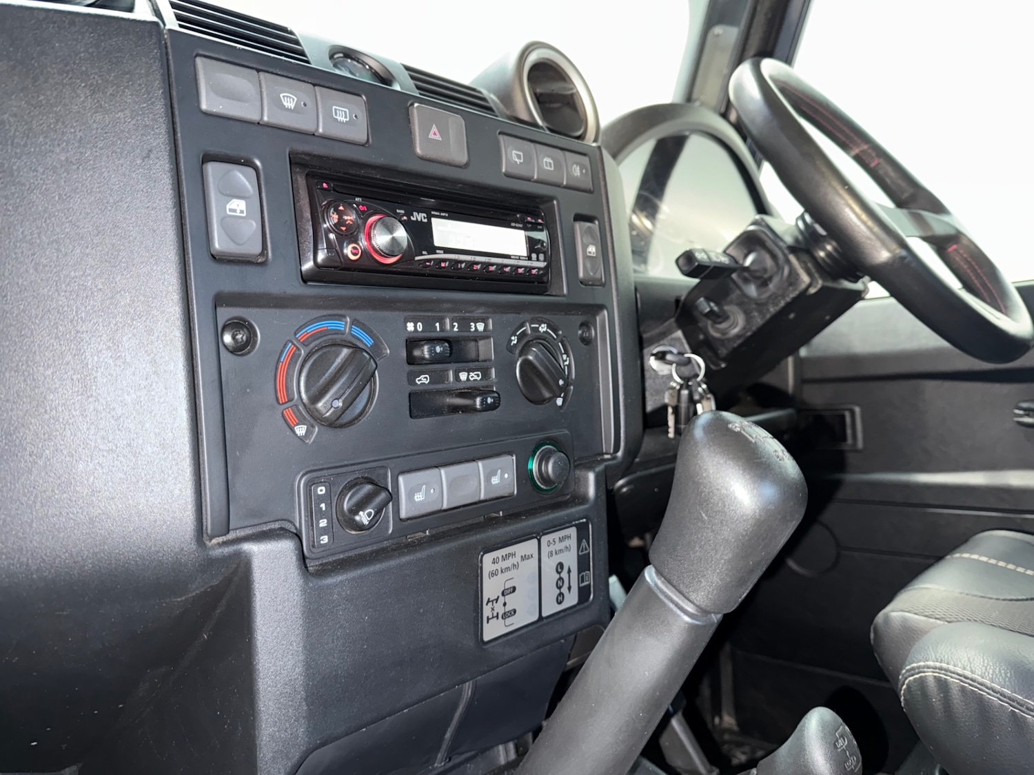 Used Land Rover Defender 2012 for sale - 76925871: Photo 28