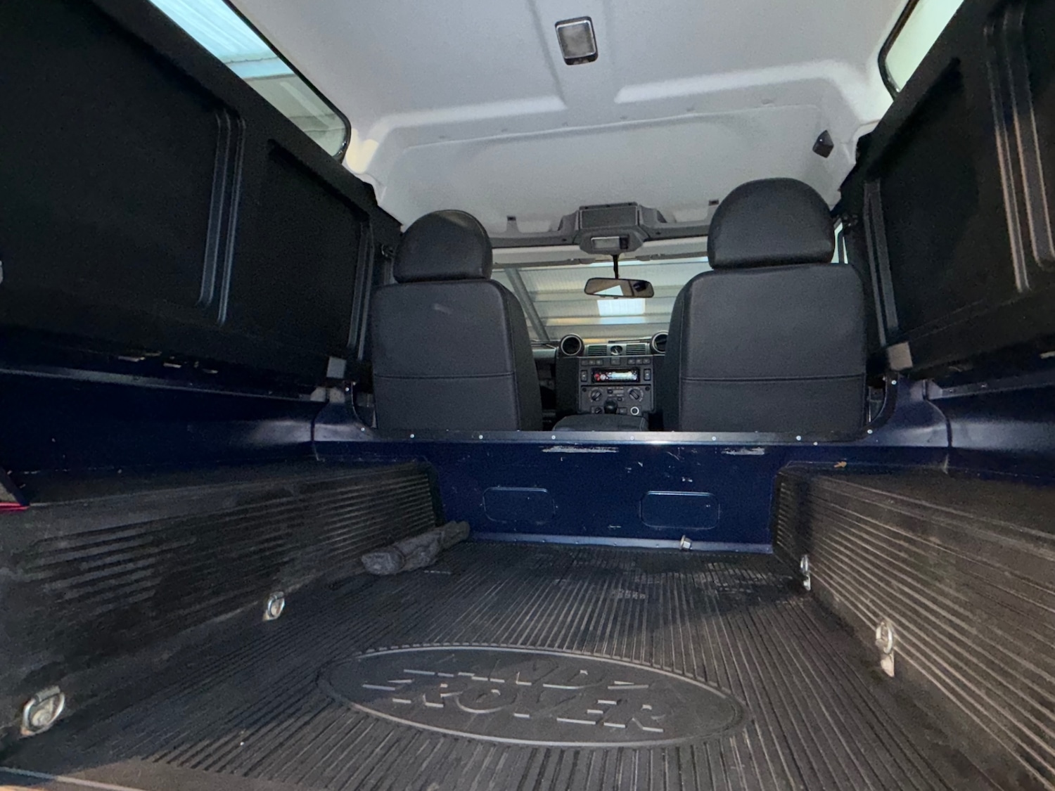 Used Land Rover Defender 2012 for sale - 76925871: Photo 32