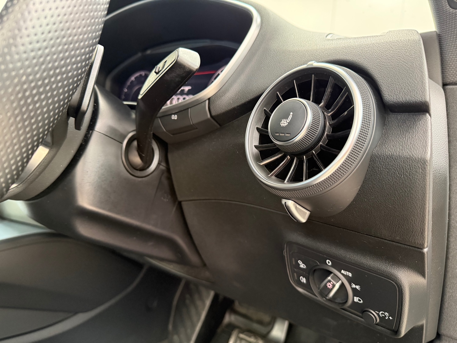 Used Audi TT 2019 for sale - 76924800: Photo 17