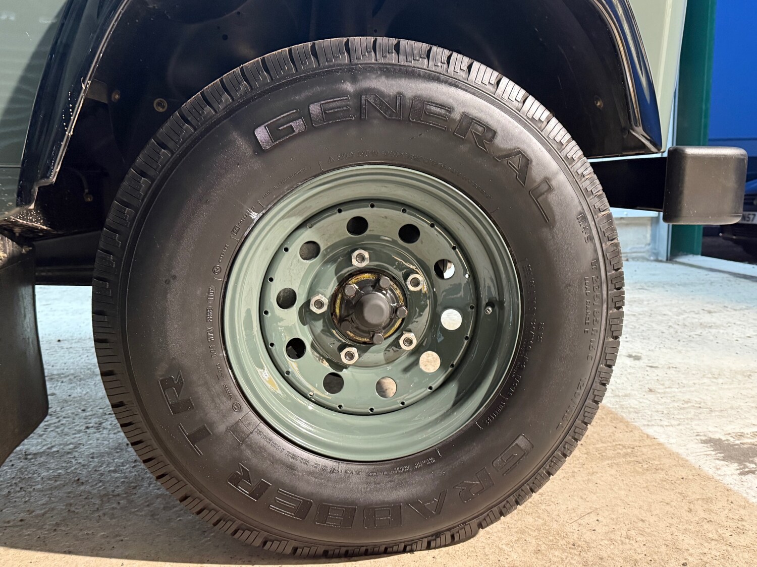 Used Land Rover Defender 2014 for sale - 77340161: Photo 18