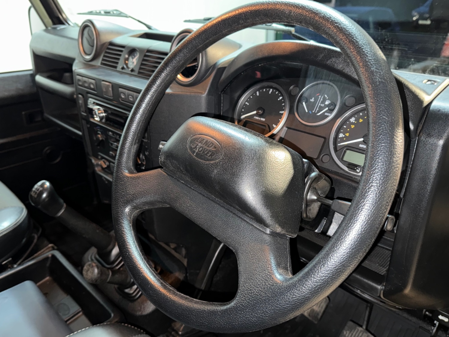 Used Land Rover Defender 2014 for sale - 77340161: Photo 20