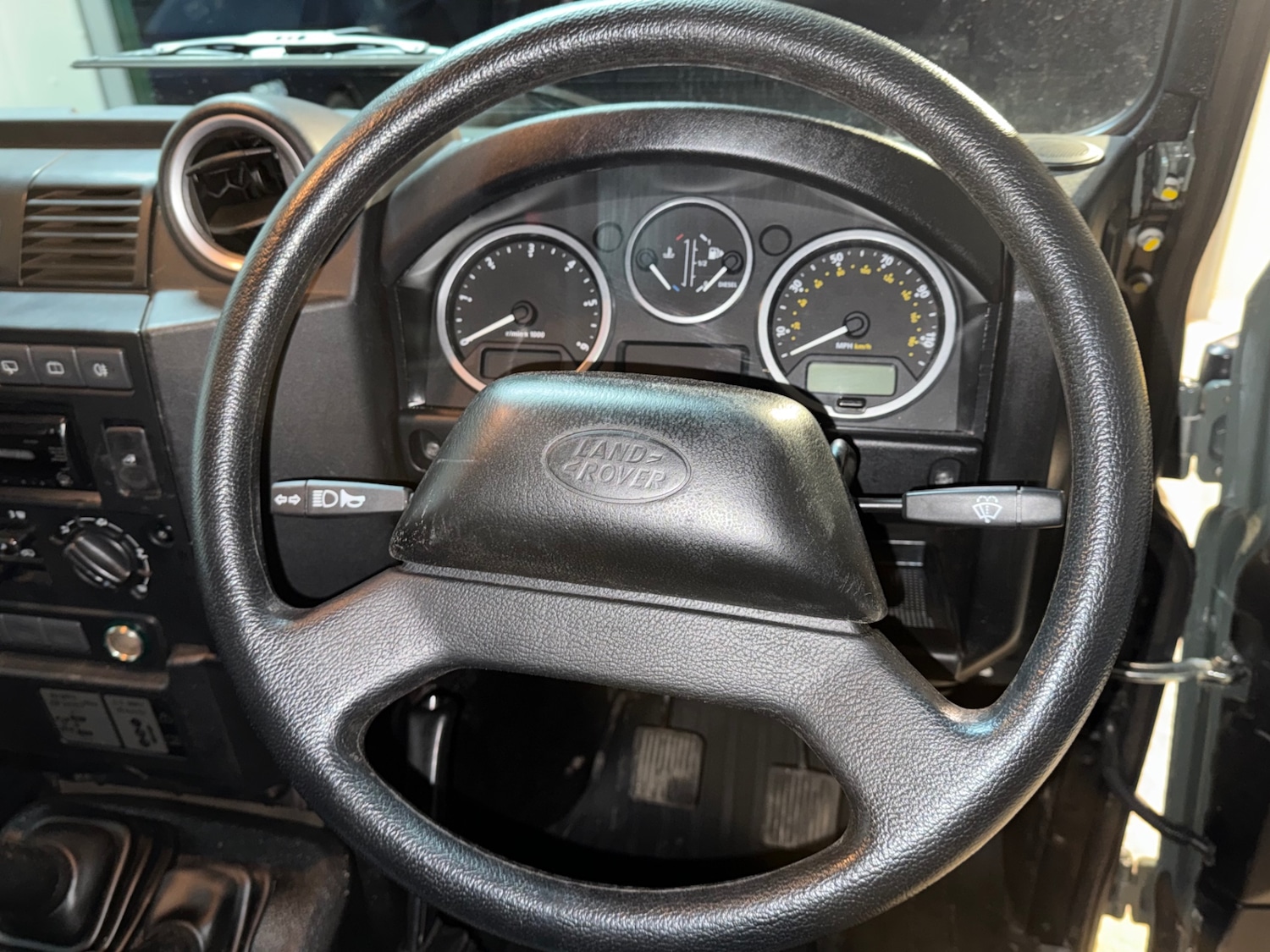 Used Land Rover Defender 2014 for sale - 77340161: Photo 21