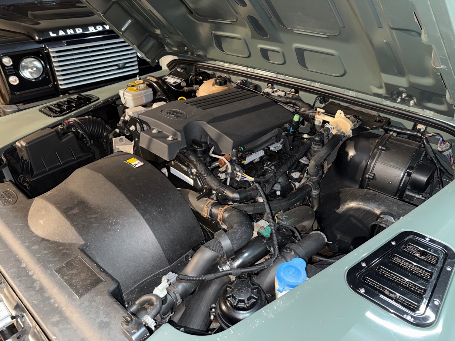 Used Land Rover Defender 2014 for sale - 77340161: Photo 36