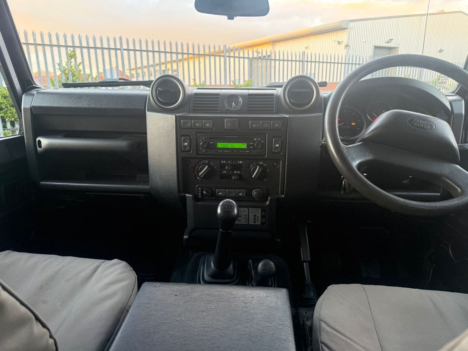 Used Land Rover Defender 2008 for sale - 77020608: Photo 14