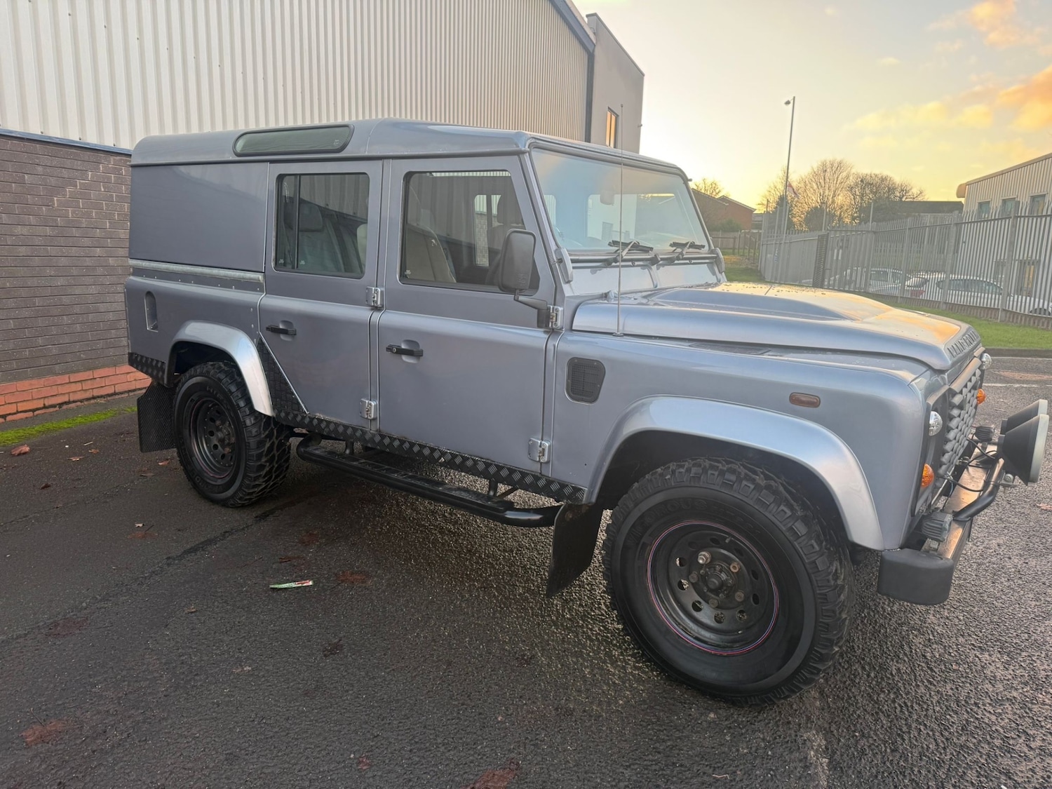 Used Land Rover Defender 2008 for sale - 77020608: Photo 3
