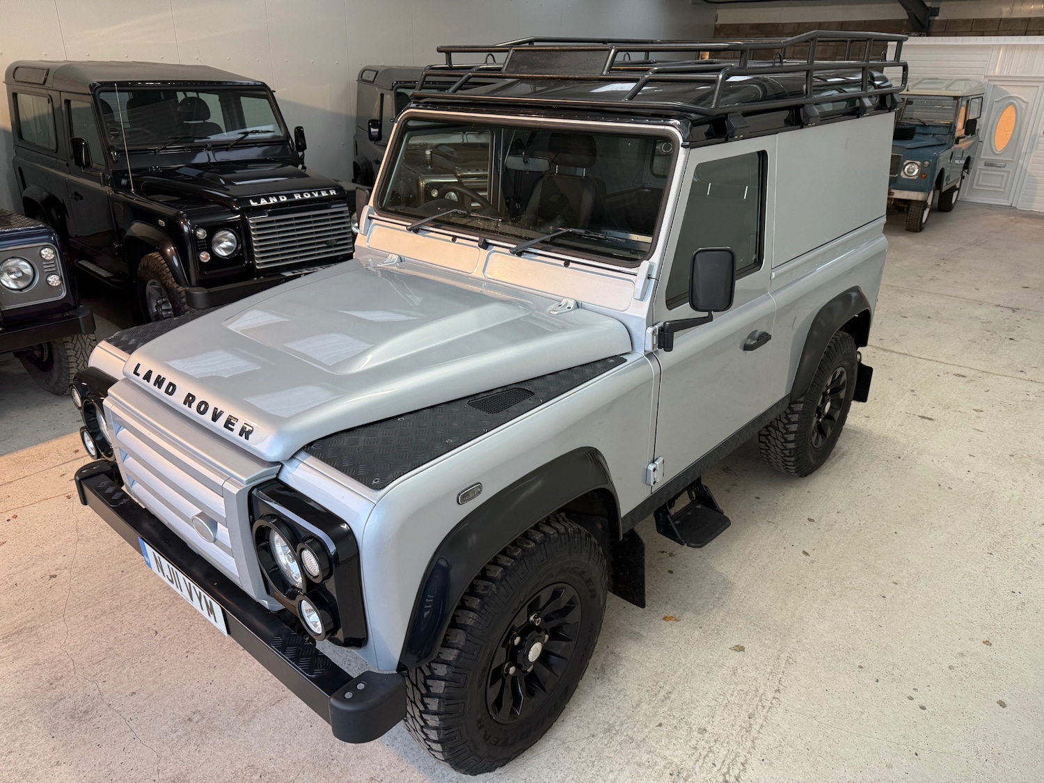 Used Land Rover Defender 2011 for sale - 77020548: Photo 10