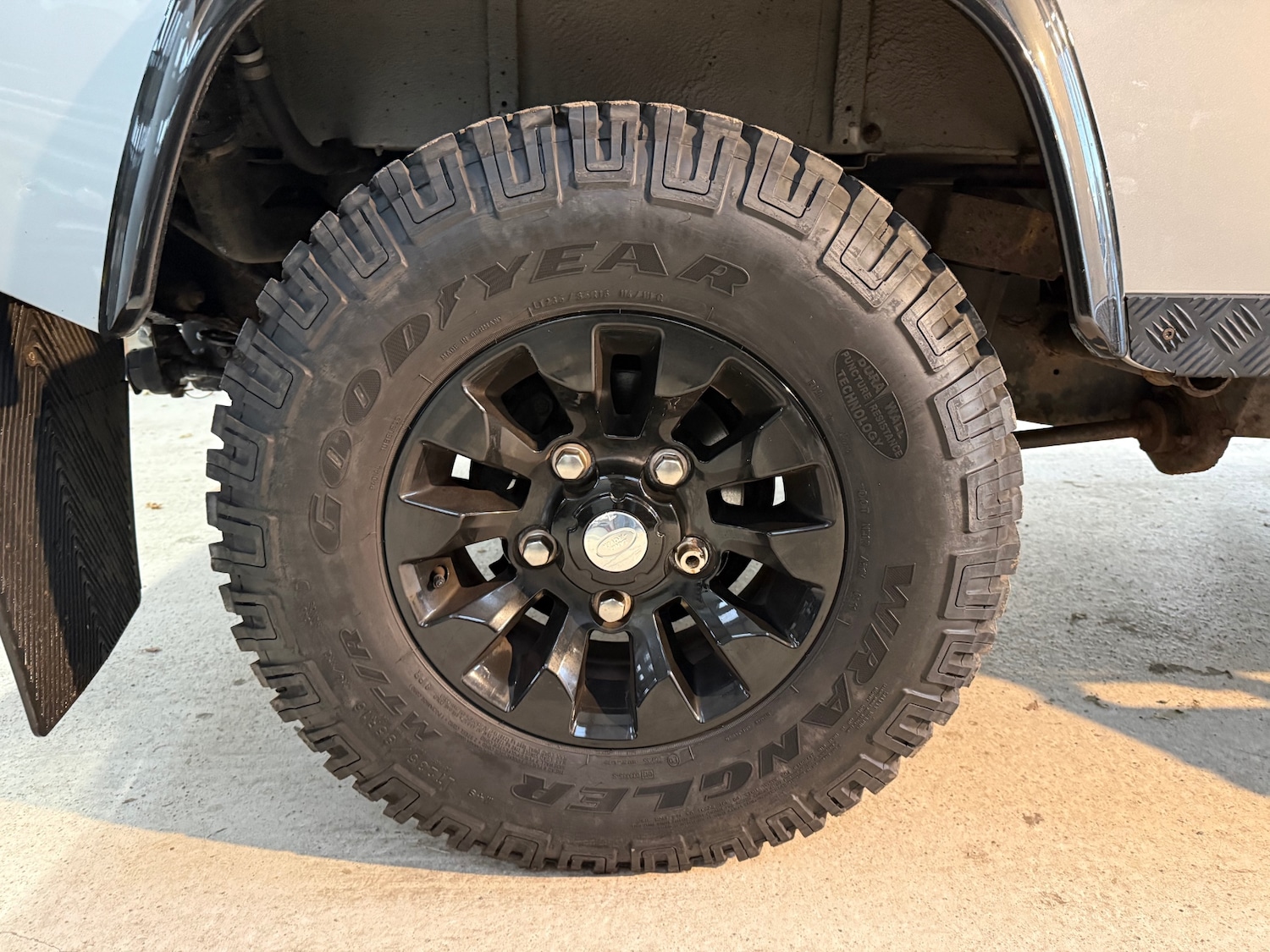 Used Land Rover Defender 2011 for sale - 77020548: Photo 17