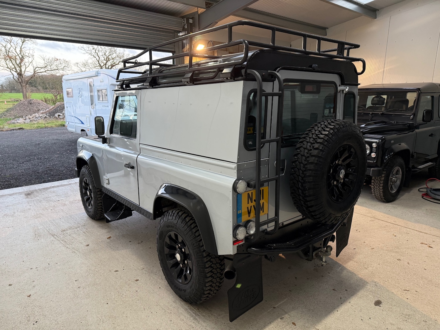 Used Land Rover Defender 2011 for sale - 77020548: Photo 2