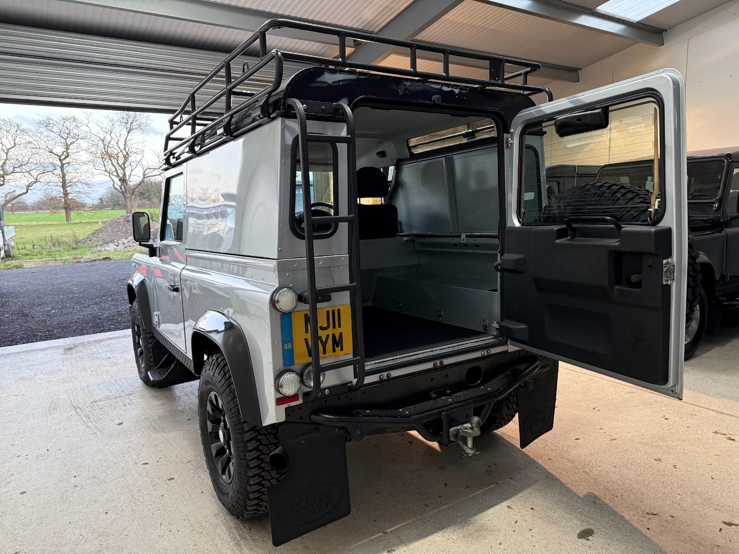 Used Land Rover Defender 2011 for sale - 77020548: Photo 20