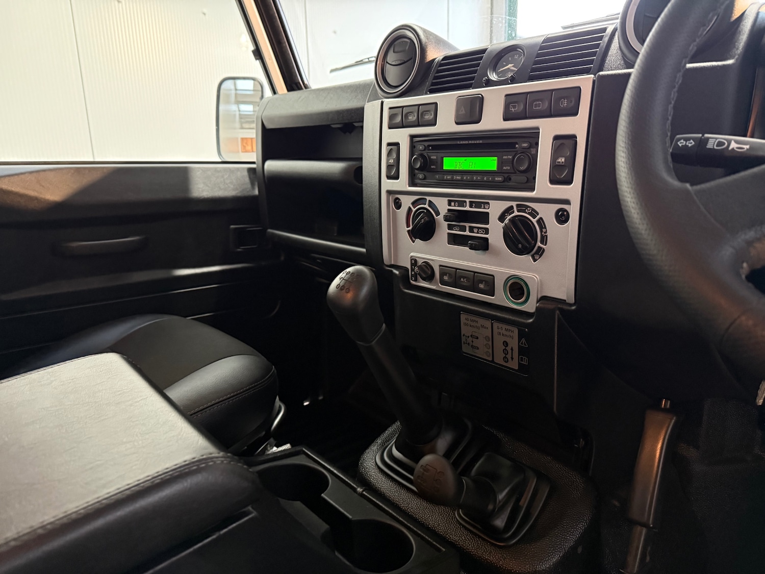 Used Land Rover Defender 2011 for sale - 77020548: Photo 32