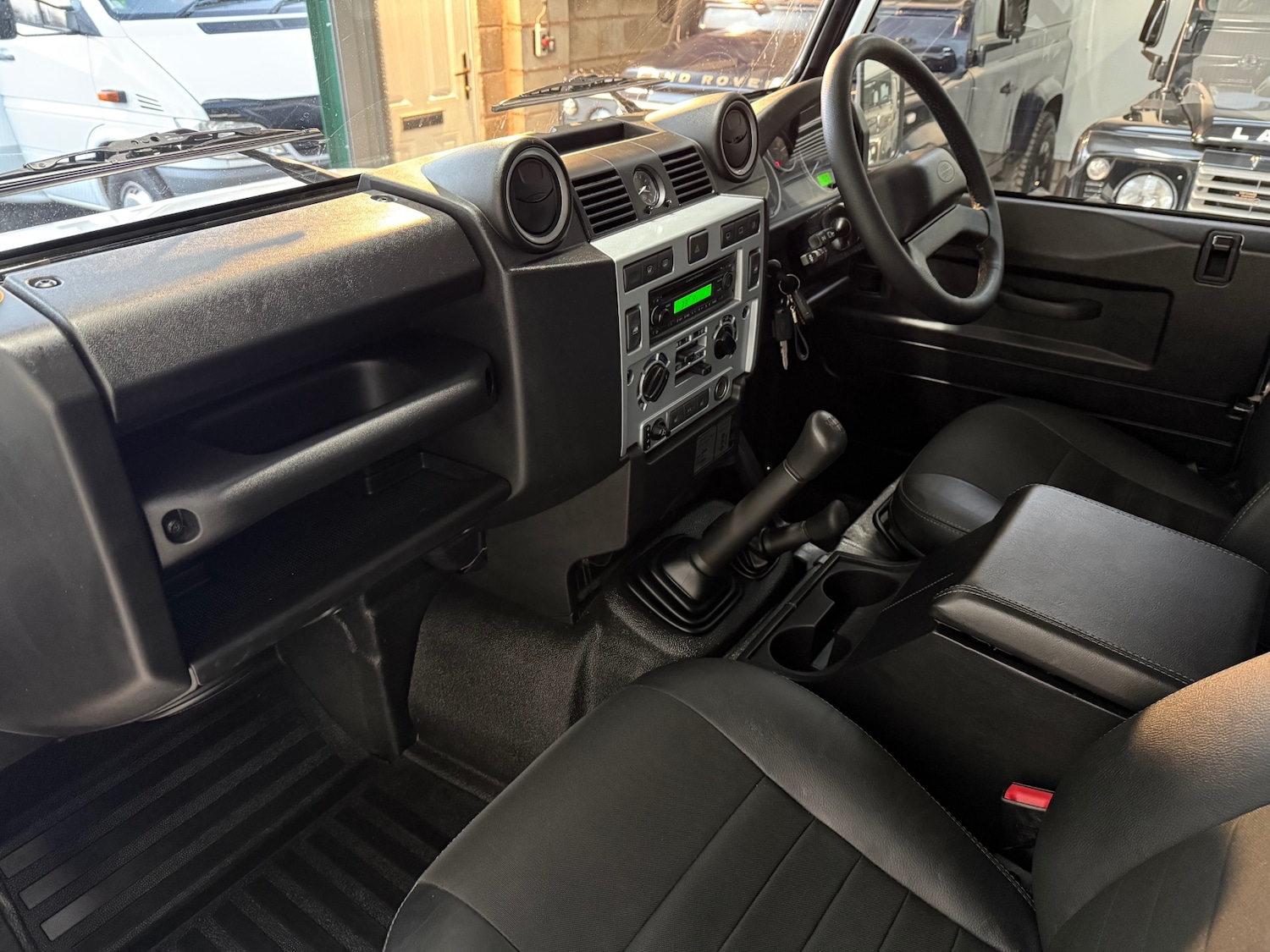 Used Land Rover Defender 2011 for sale - 77020548: Photo 36