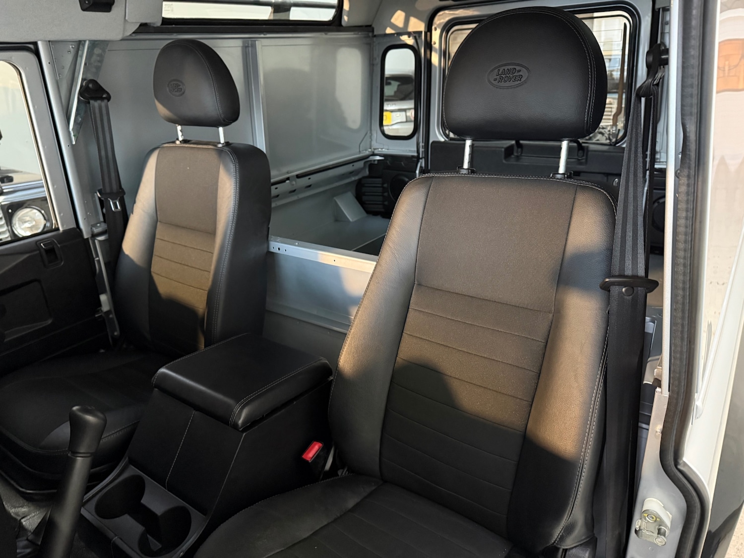 Used Land Rover Defender 2011 for sale - 77020548: Photo 39