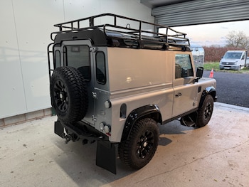 Used Land Rover Defender 2011 for sale - 77020548: Photo