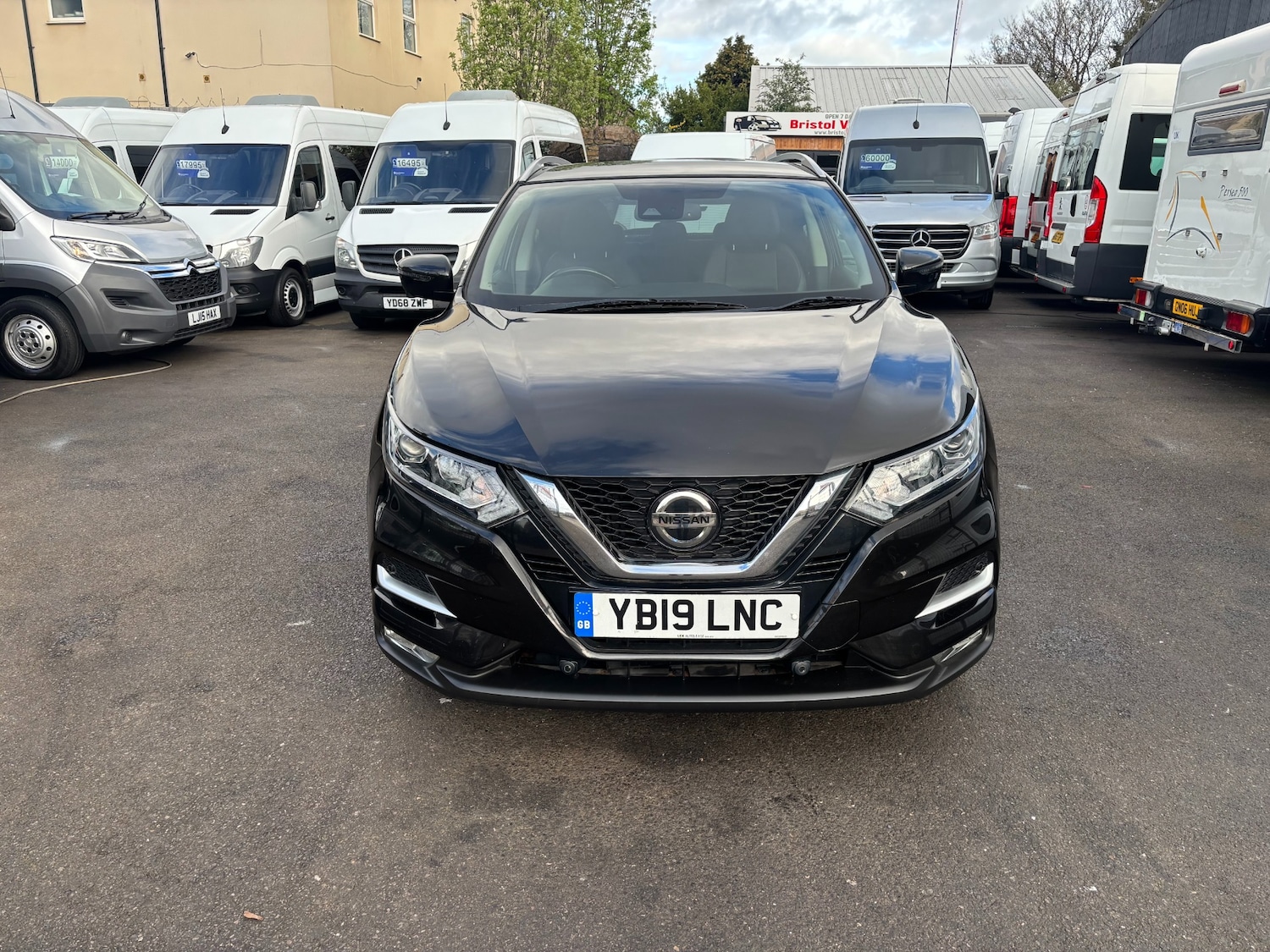 Used Nissan Qashqai 2019 for sale - 78131667: Photo 2