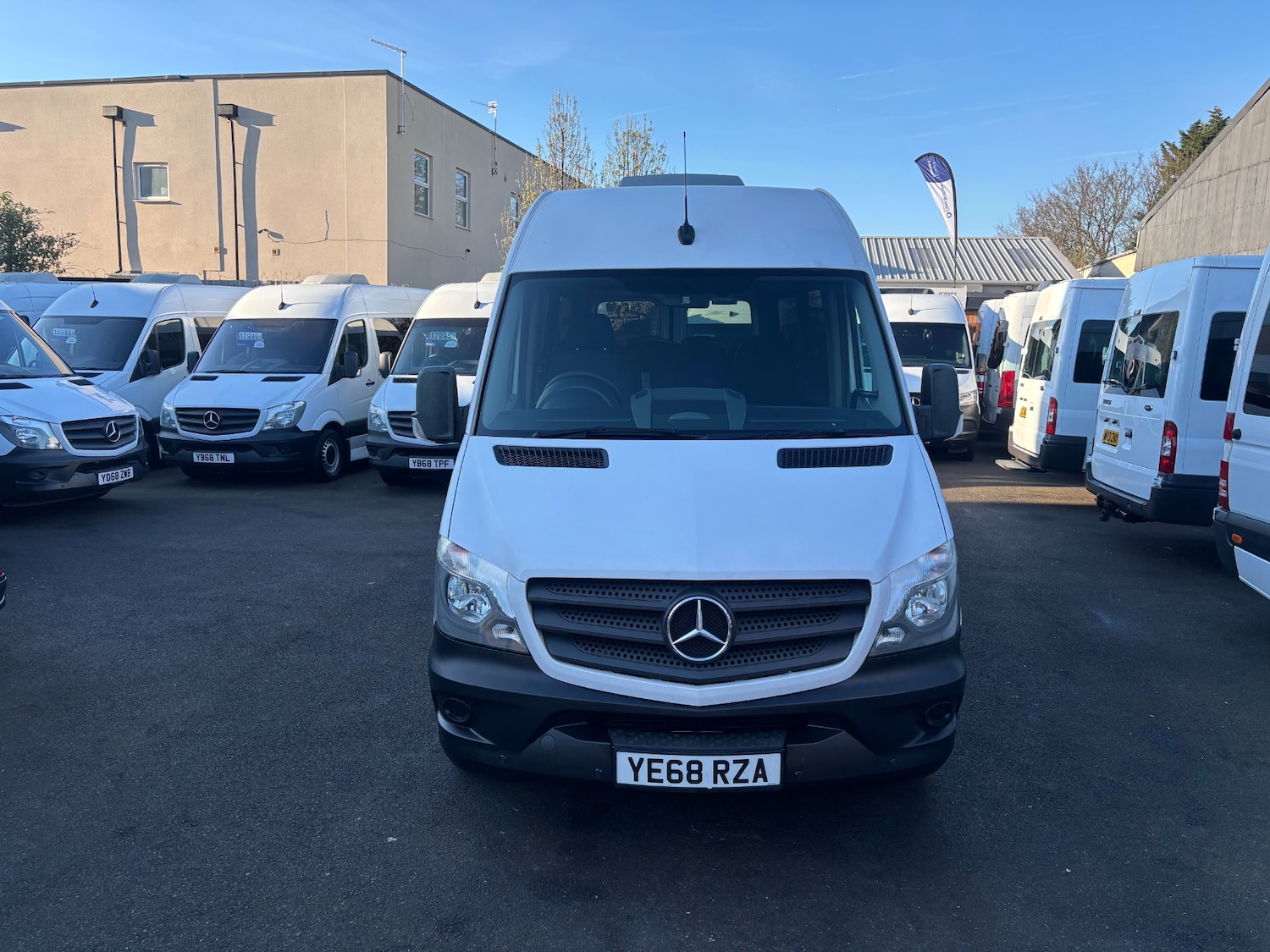 Used Mercedes-Benz Sprinter 2018 for sale - 77979123: Photo 2