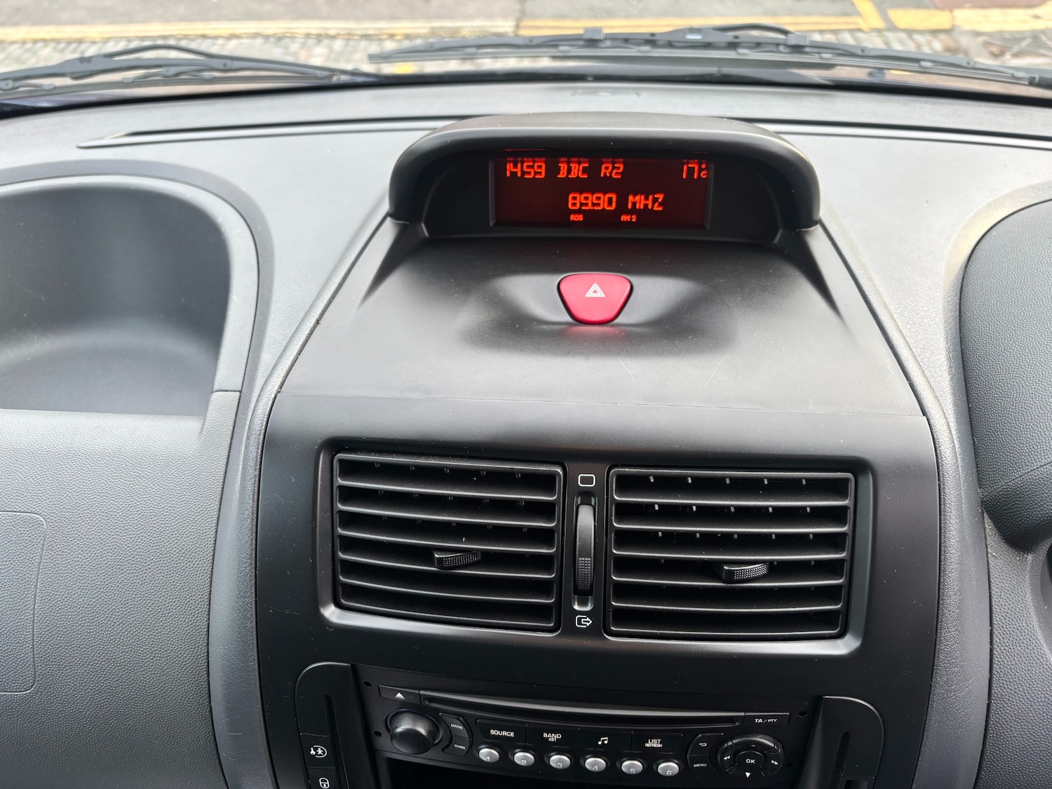 Used Peugeot Expert Tepee 2014 for sale - 76250807: Photo 16