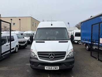 Used Mercedes-Benz Sprinter 2018 for sale - 77591080: Photo
