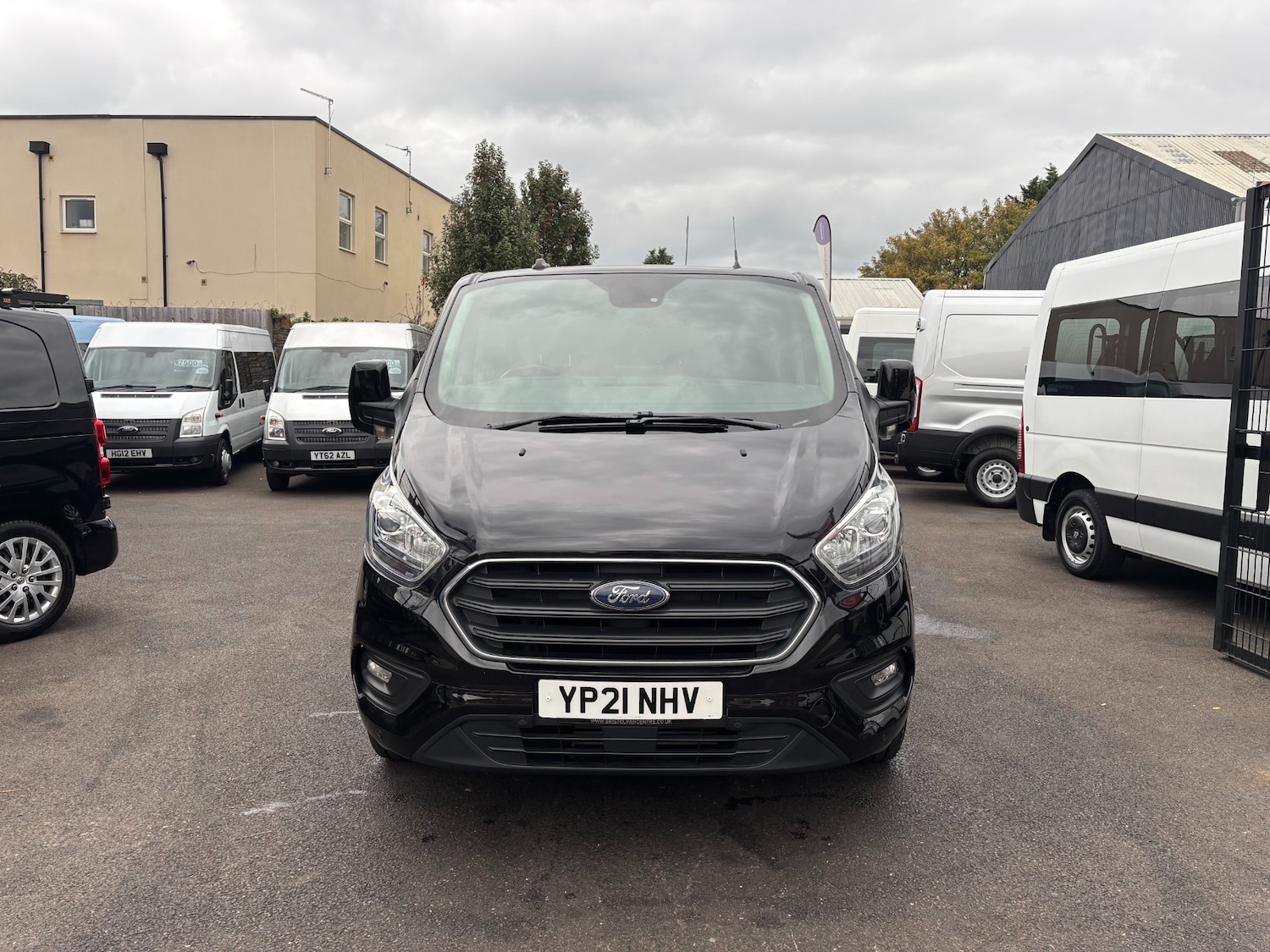 Used Ford Transit Custom 2021 for sale - 76258091: Photo 2