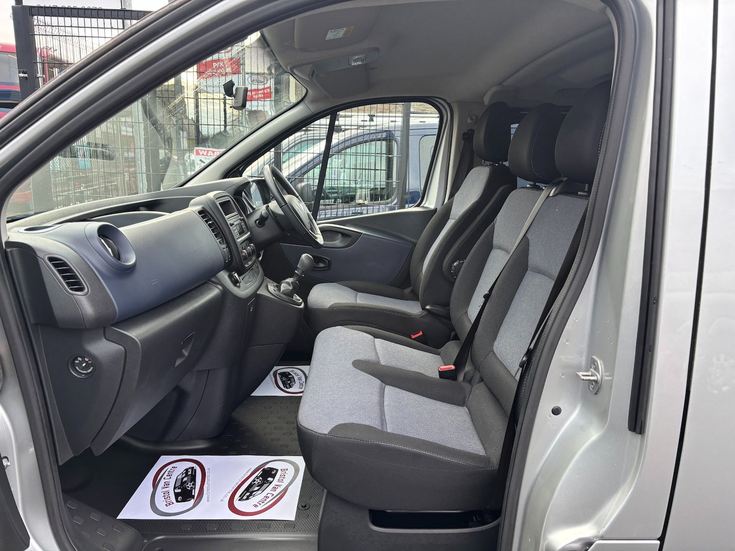 Used Vauxhall Vivaro 2018 for sale - 76569096: Photo 9
