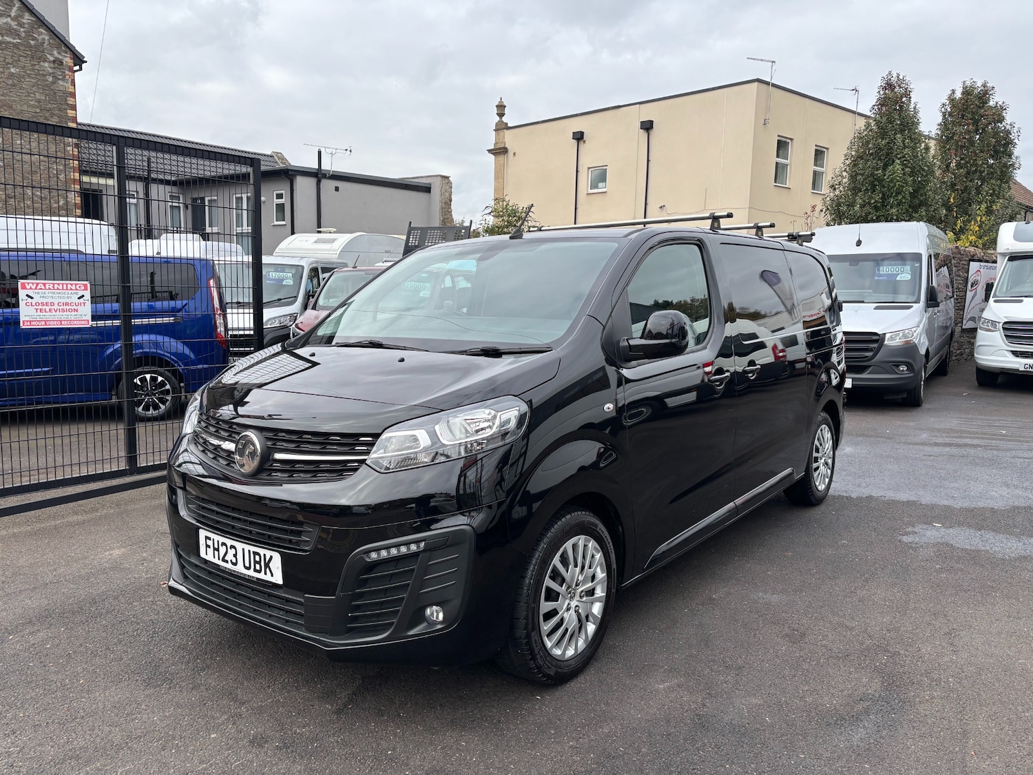 Used Vauxhall Vivaro 2023 for sale - 76250804: Photo 3